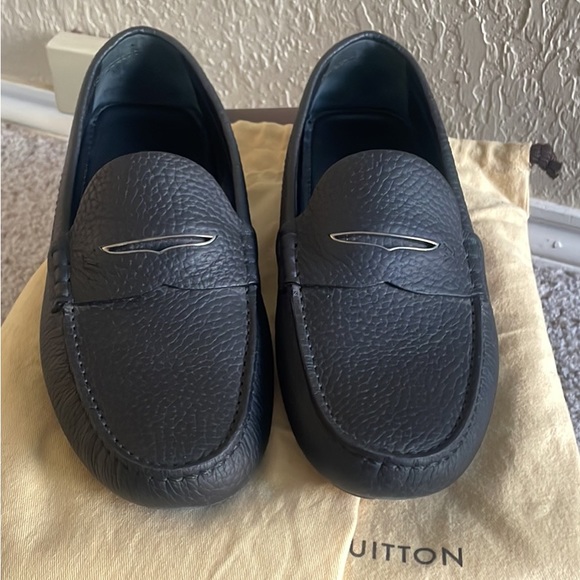 Mens Louis Vuitton driver shoe - Picture 1 of 5